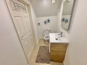 Ground floor WC- click for photo gallery
